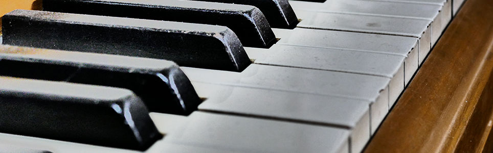 Prosas musicais: Karin Fernandes: o piano contemporâneo